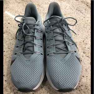 ✨HOST PICK✨ Nike Quest dusty blue gray womens sneakers. Updated photos!